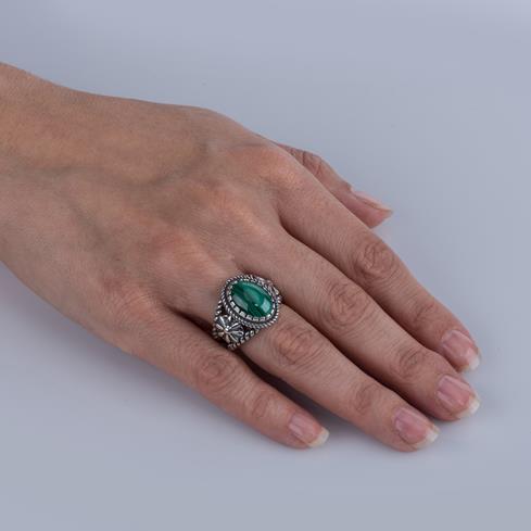 Sterling Silver Green Malachite Gemstone Concha Flower Sizes 5 to 10