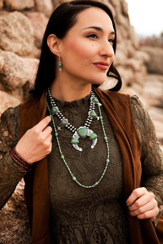 Sterling Silver Green Turquoise Arrowhead Squash Blossom Statement Necklace, 18 to 21 Inches