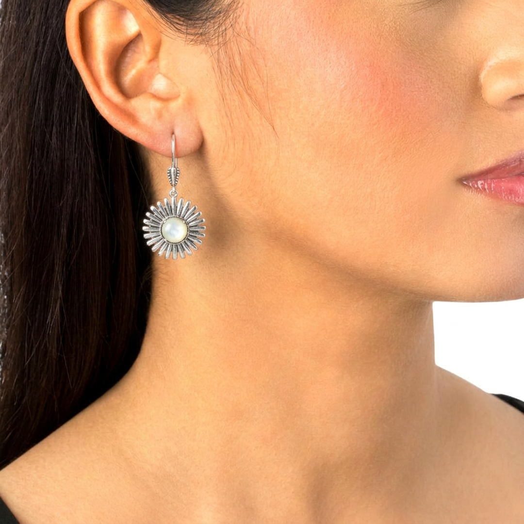  Sterling Silver White Mother of Pearl Concha Ray Earrings