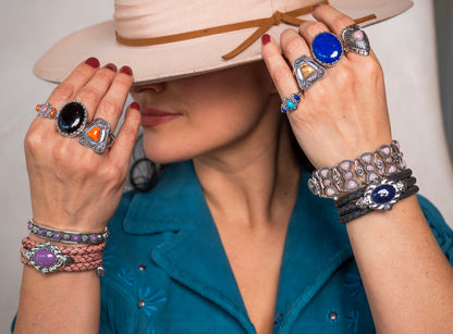 Sterling Silver Black Onyx Concha Flower Border Oval Cut Ring, Sizes 5 to 11