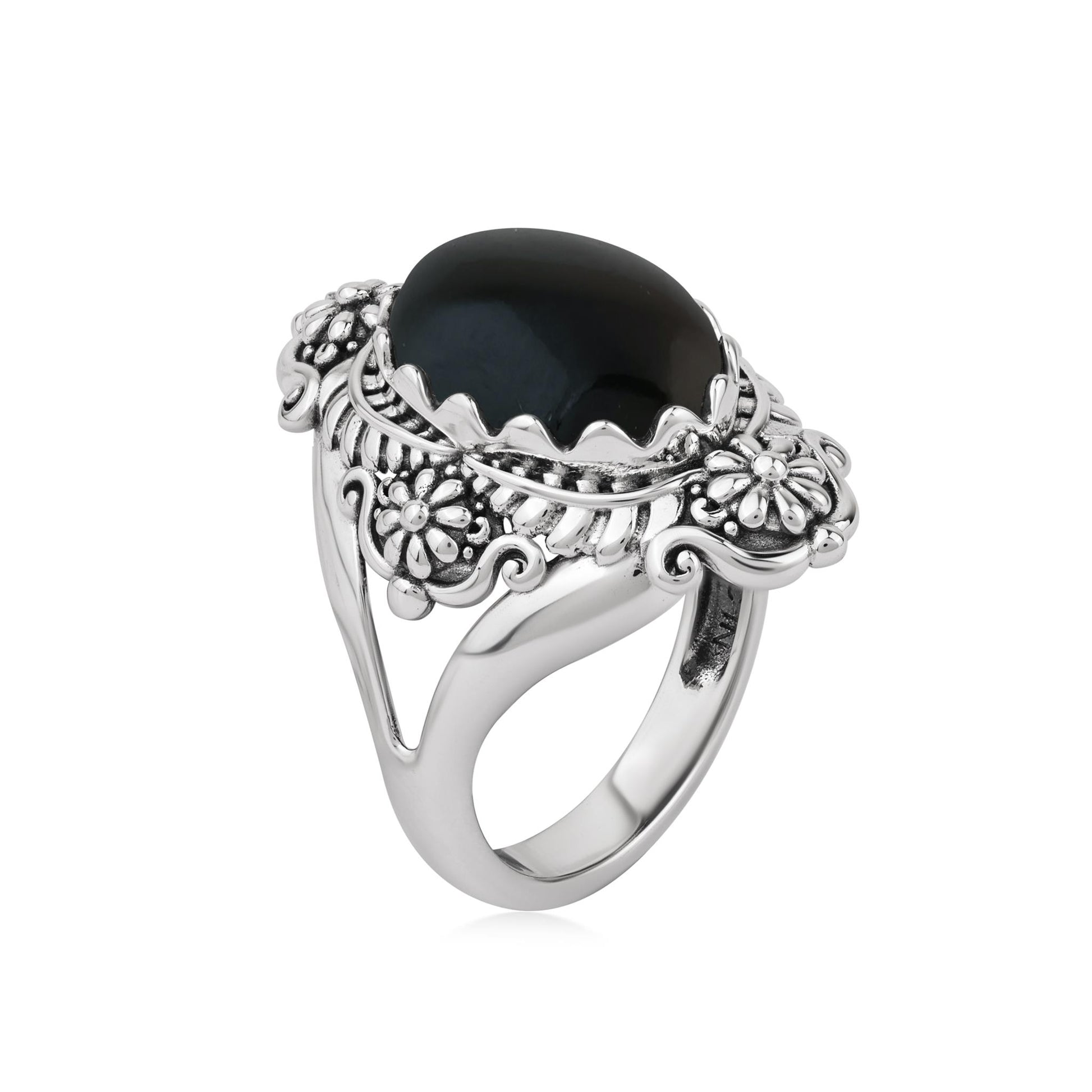  Sterling Silver Black Onyx Oval Scalloped Concha Ring